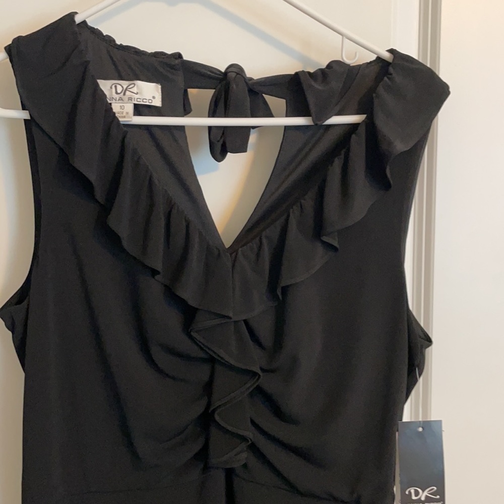 Black ruffle front v neck dress - Picture 2 of 5